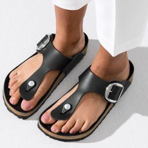 Birkenstock Gizeh Big Buckle sandals